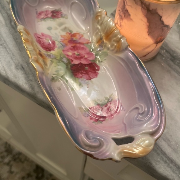 Vintage beautiful 1940s dish 12 long by five wide - Picture 5 of 13